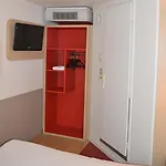普瑞米尔波尔多南维勒纳夫道尔侬经典酒店 酒店 *