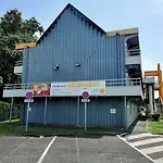普瑞米尔波尔多南维勒纳夫道尔侬经典酒店 维勒纳沃-多农
